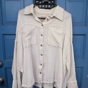 We The Free Free People XS Cream Colored Shirt With Frayed Hem And Side Slits
